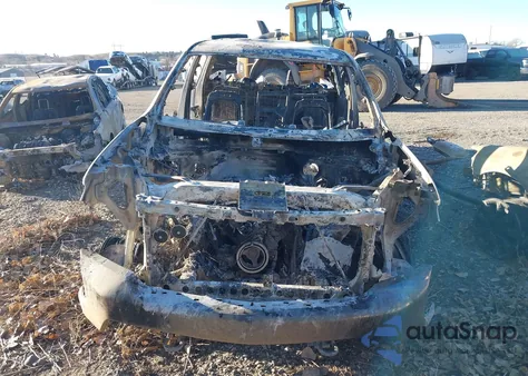 2021 Chevrolet Silverado 1500 4Wd Short Bed Lt from USA, damaged, VIN 3GCUYDED2MG336828